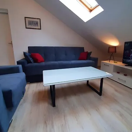 Lägenhet Aaa